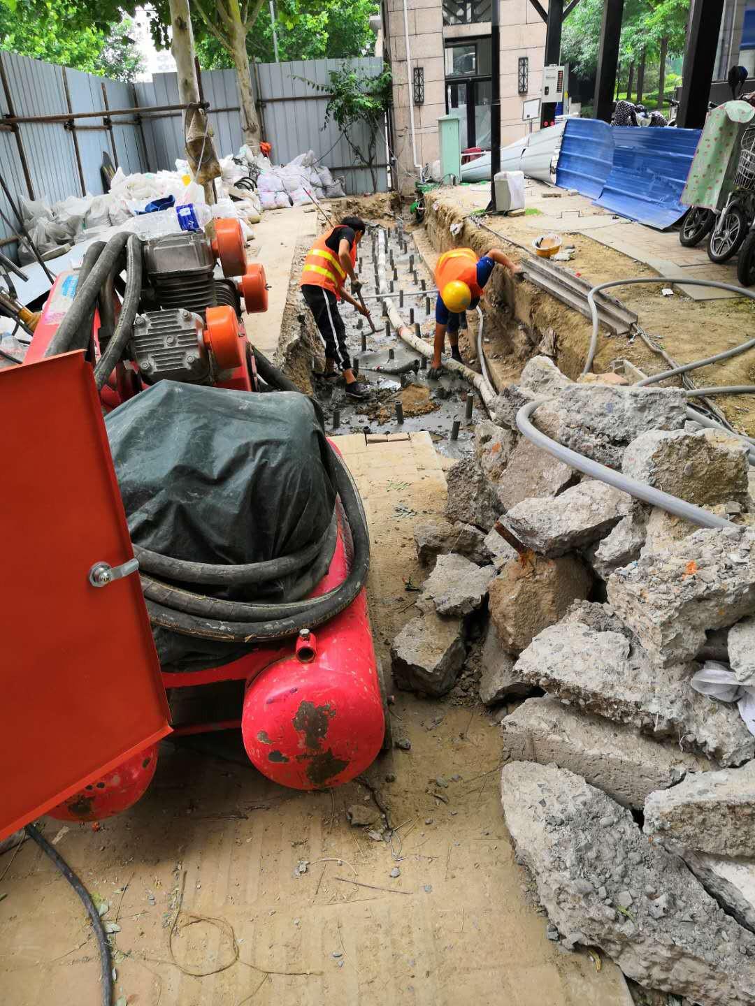 翠屏地基加固解决房子的地基下沉问题